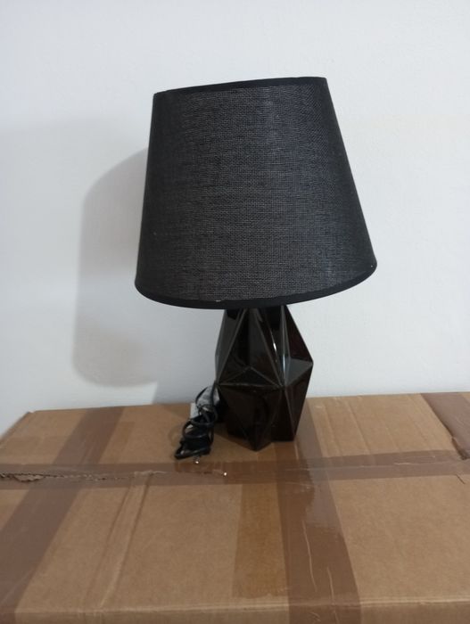 Veioză nouă neagră