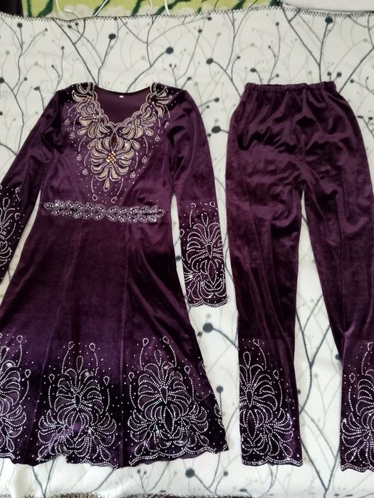 Дёшево отдам! Платье с штанами!