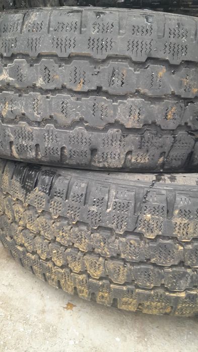 Продам покрышки 215/70 R16 C.