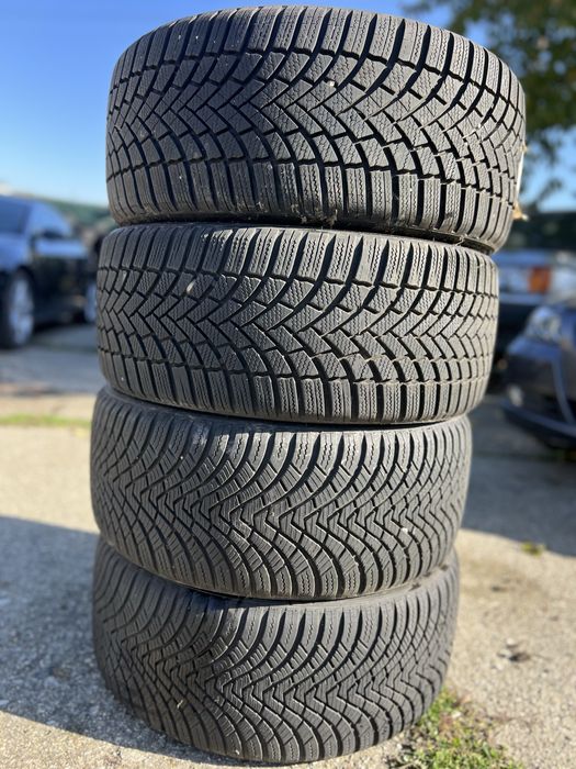 Зимни гуми 225/40/18 Brigesgone /Laurenn . 8 мм грайфер .dot20/22