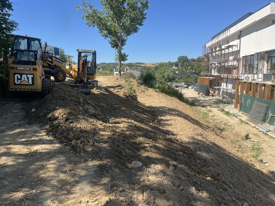 Inchiriez buldoexcavator