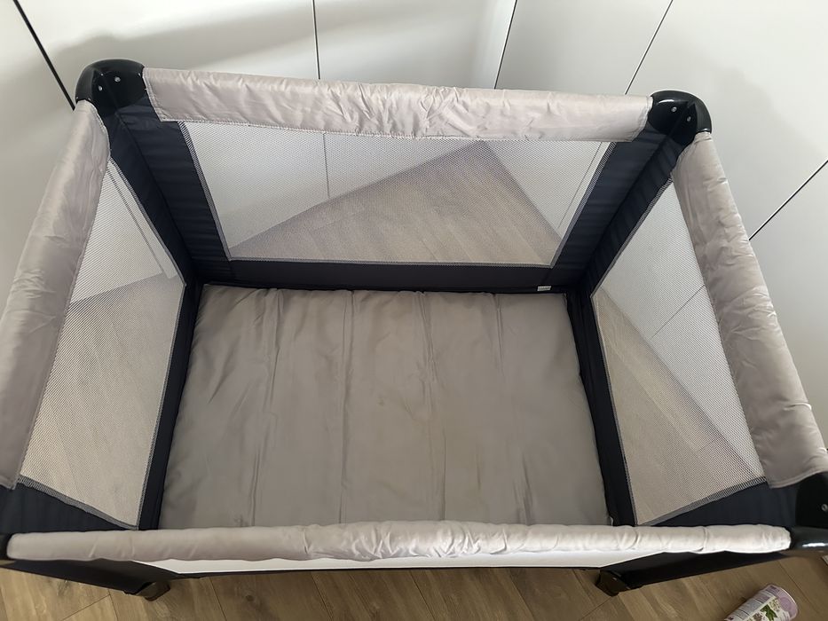 Mamas & Papas Кошара