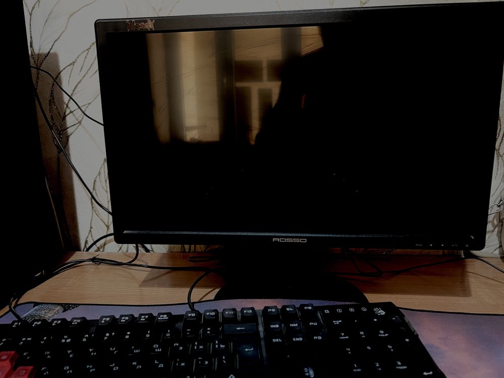 Monitor 75ghz, 19tali, HD, budjet gaming uchun zo’r, ROSSO kompaniya
