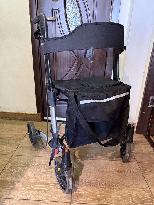 Cadru rollator ajutor deplasare batrani dizabilitati (ca nou)