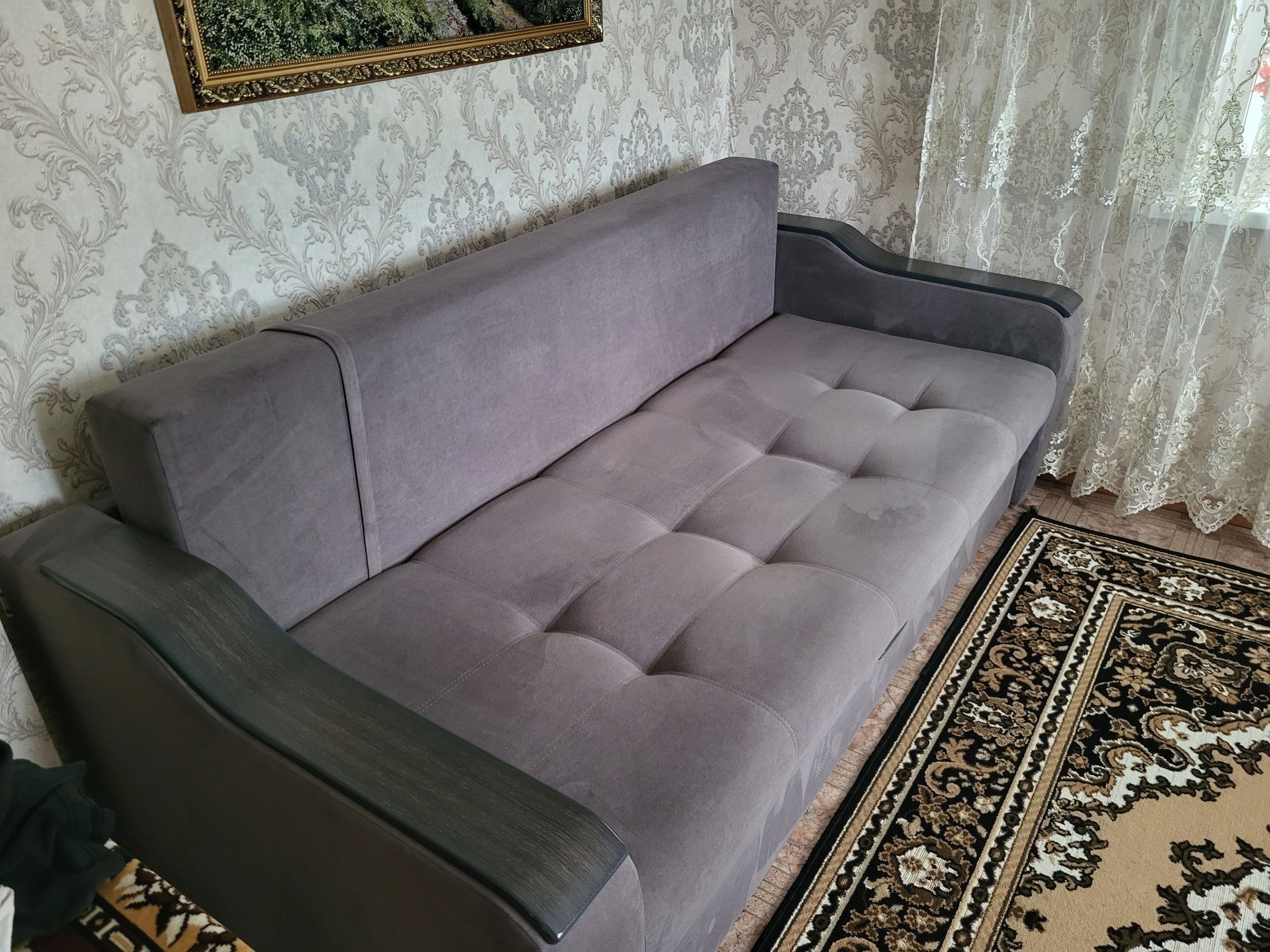 Продам диван в отличном состоянии