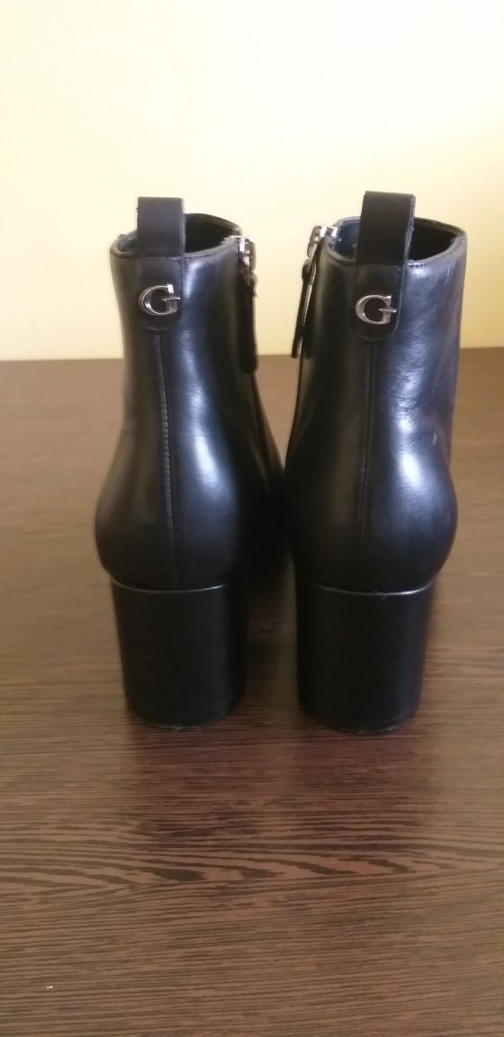 Vand botine Guess