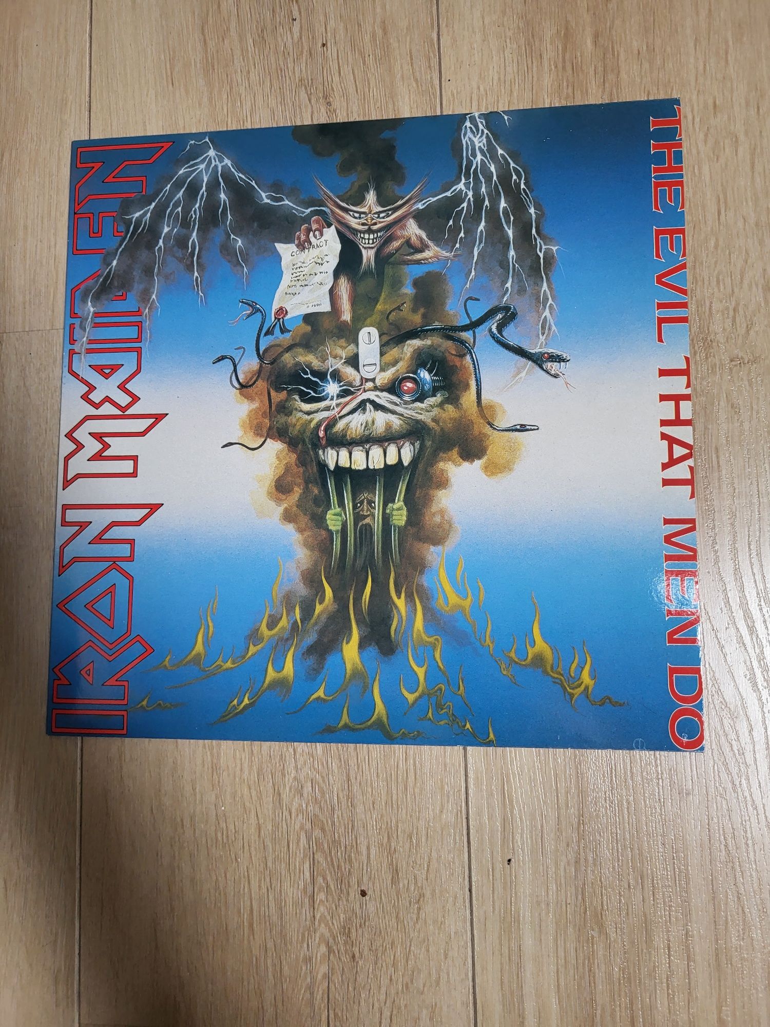 Iron Maiden The evil that men do-1988