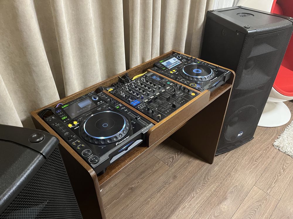 DJ маса за плеъри - поръчкова Pioneer CDJ-2000 + DJM-800