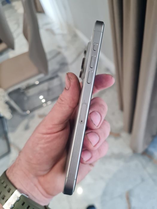 Skin(folie protecție) anti zgârieturi iPhone 15 Pro Max