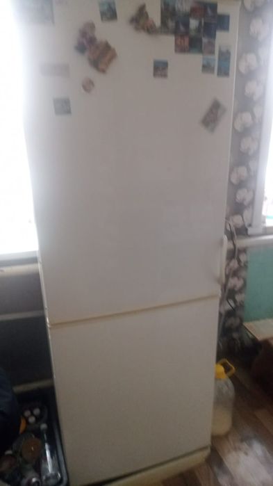 Холодильник двух камерныйБ.У