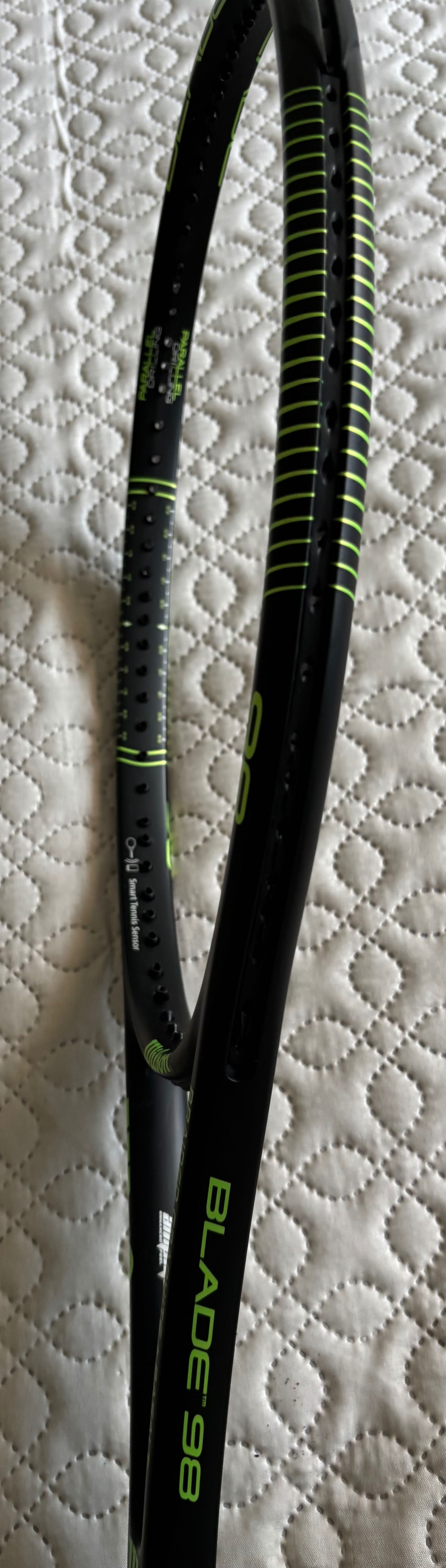 Wilson Blade 98 v5 грип Л2 и Л3 тенис ракета