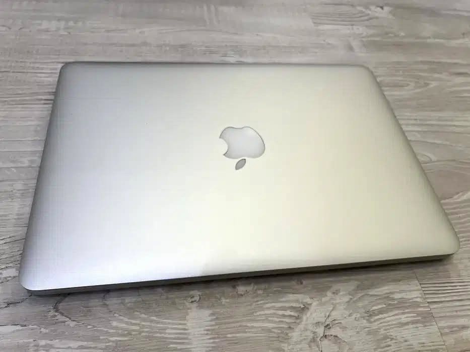 Apple Macbook Pro Retina 13” 2015