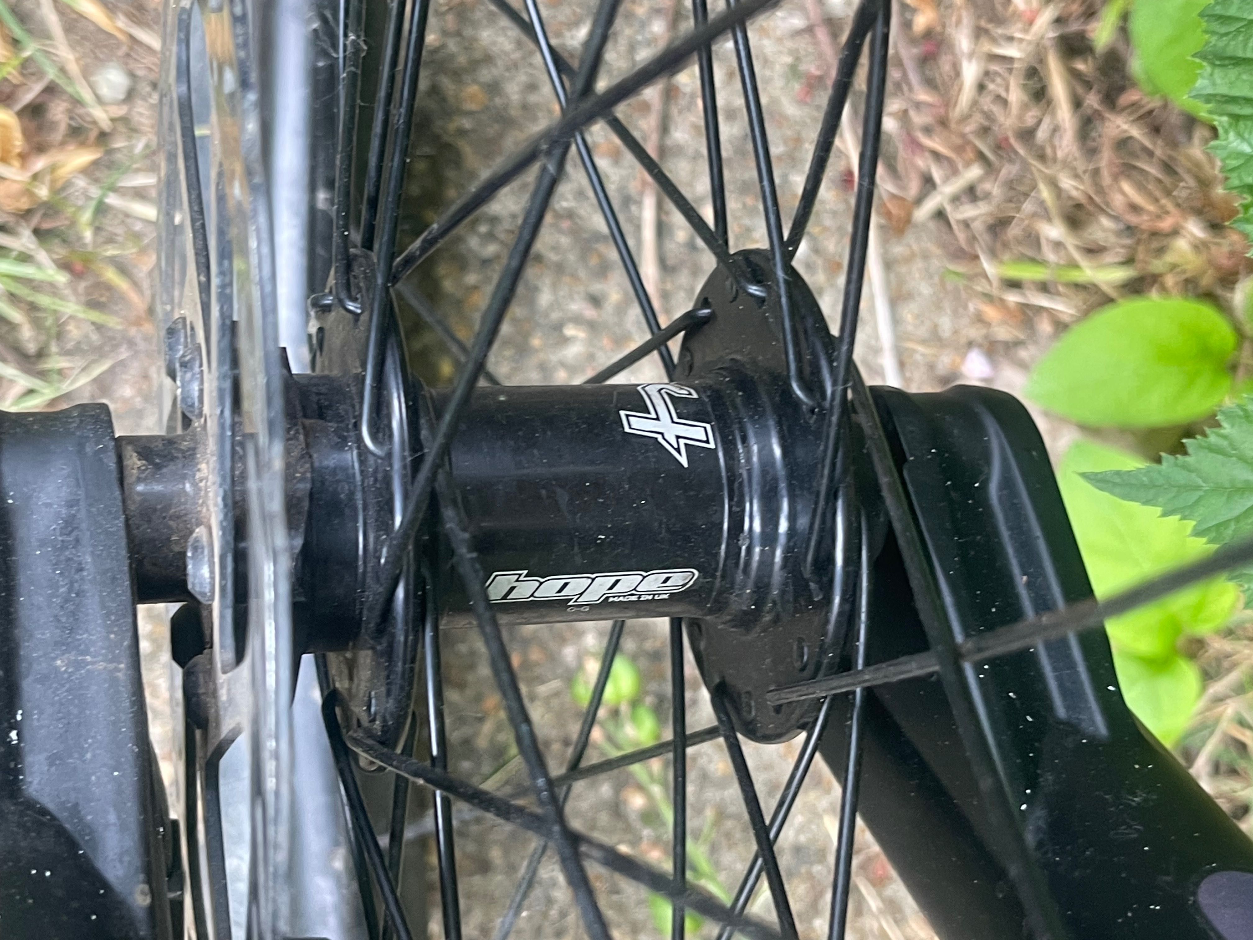 Commencal Supreme 20” не specialized trek scott drag