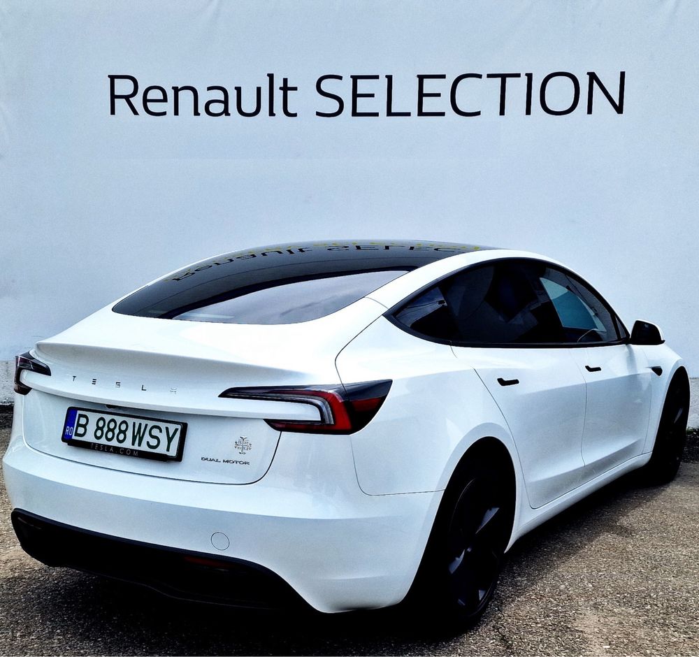 Tesla Model 3 Long Range  AWD