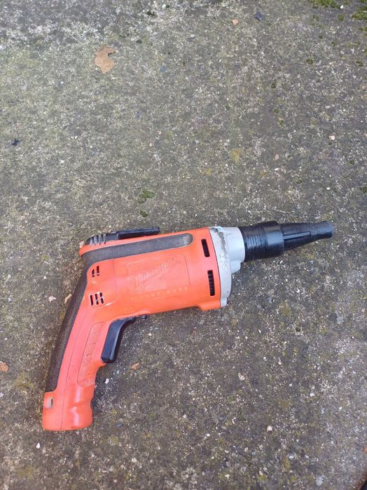 Електрически винтиверт Milwaukee