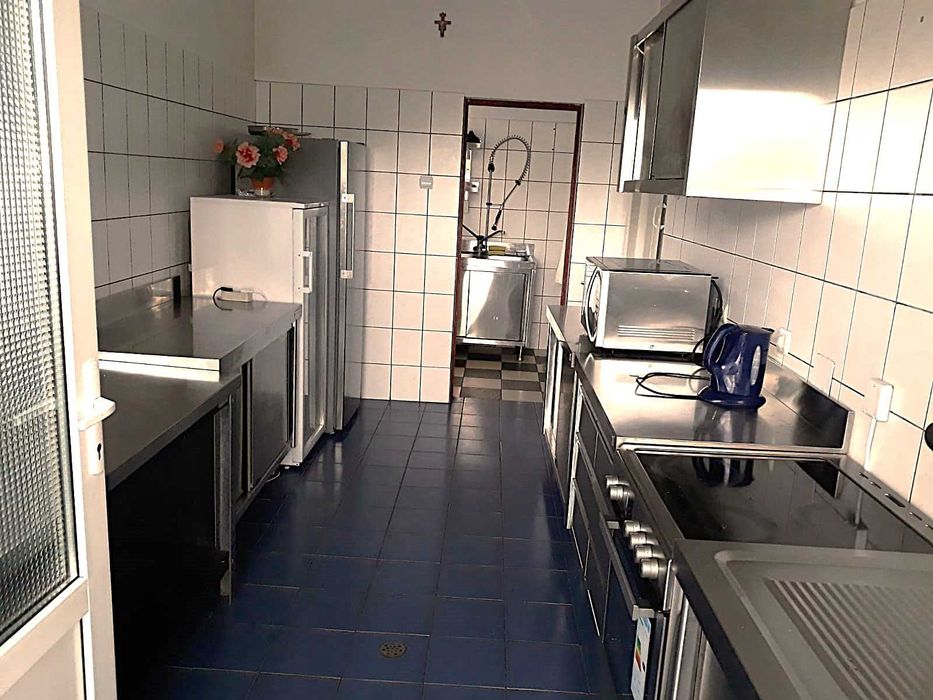 Ansamblu Imobile Lipova jud. Arad ( 3 Clădiri: 743mp, 203mp. 113mp)