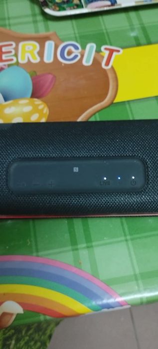 Vând boxa portabila Sony