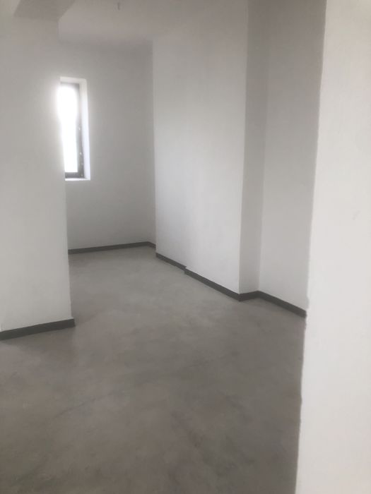 Spatiu comercial