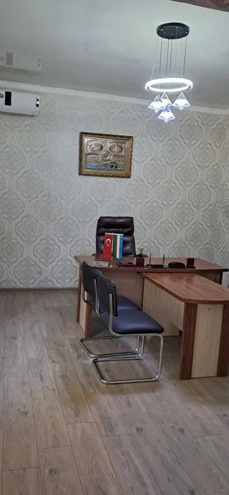 На Себзаре Офис с мебелью