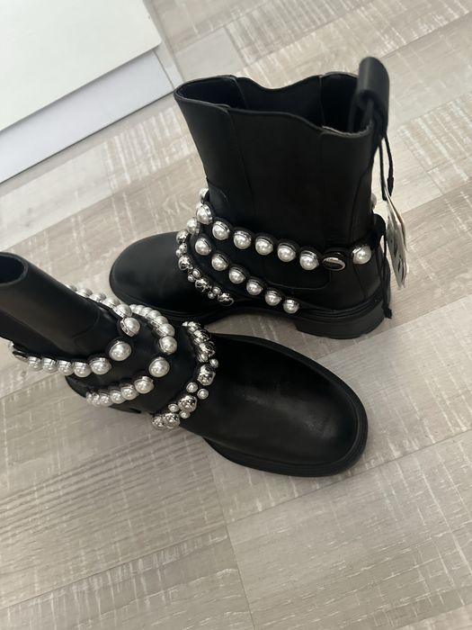 Дамски боти Zara