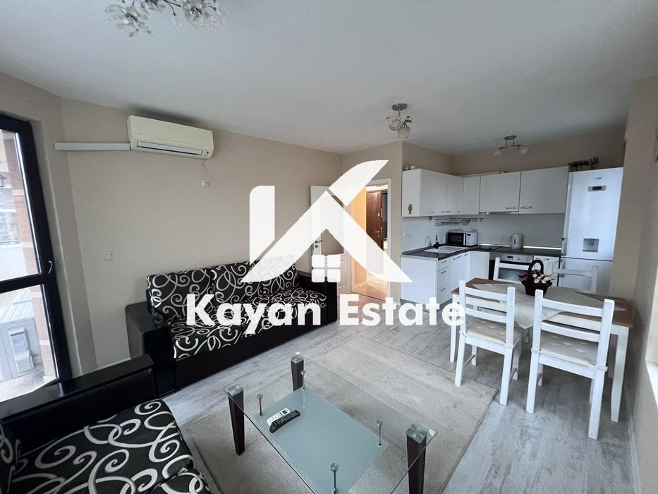 Дава се под наем Тристаен апартамент в Бургас, Изгрев - 92 кв.м за 650 € - Снимка #1