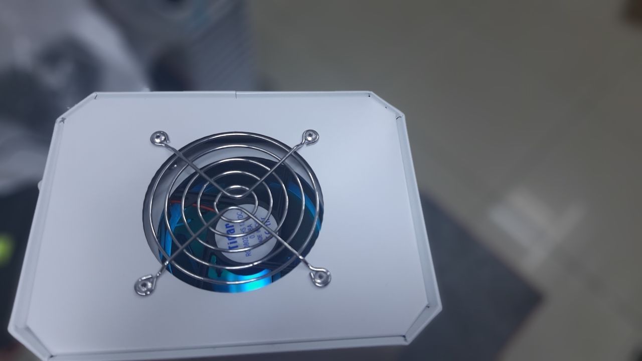 Бактерицидный очиститель воздуха  с мощной УФ-лампой. Сделано в России