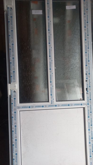 Uși termopan pvc noi