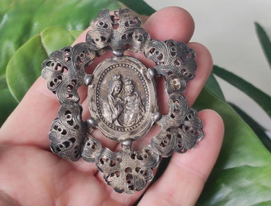 Amuletă Veche Religioasă Din Argint