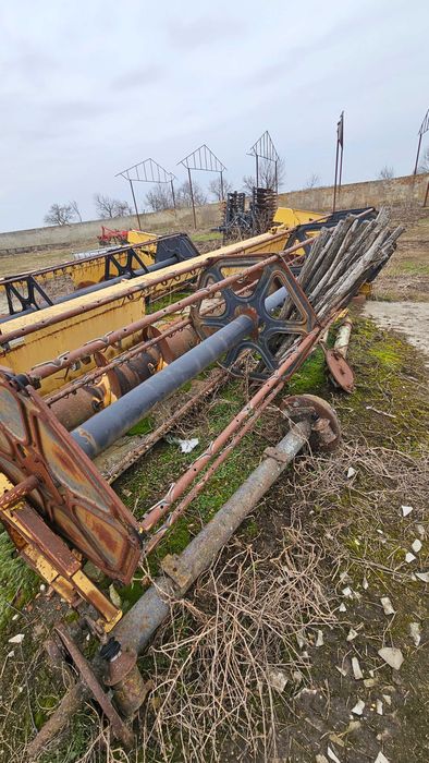 Combină de recoltat cereale New Holland TC56