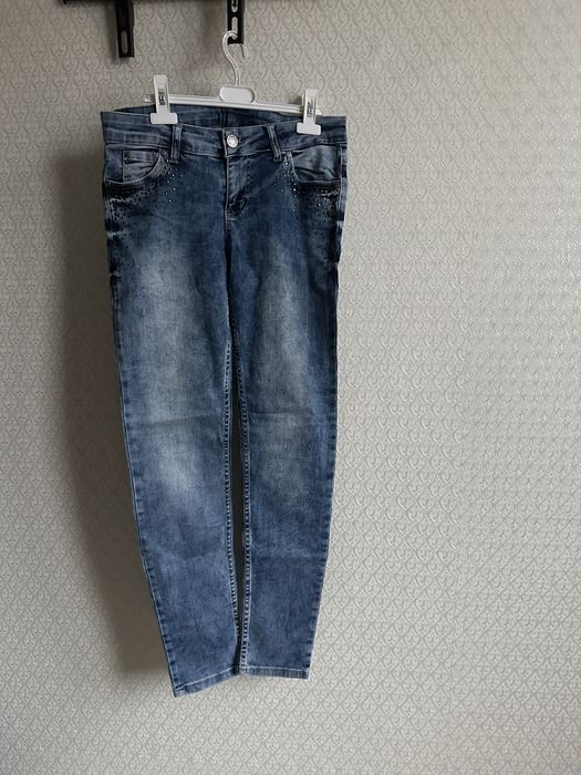 Разные модные джинсы