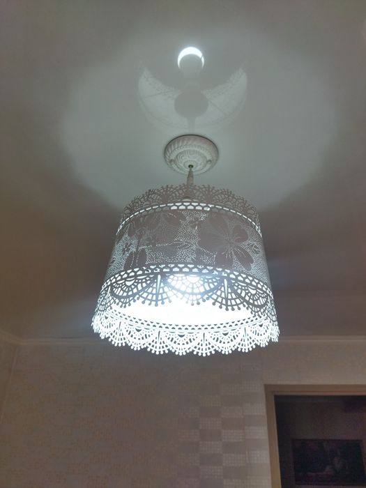 Продам Люстра на кухню