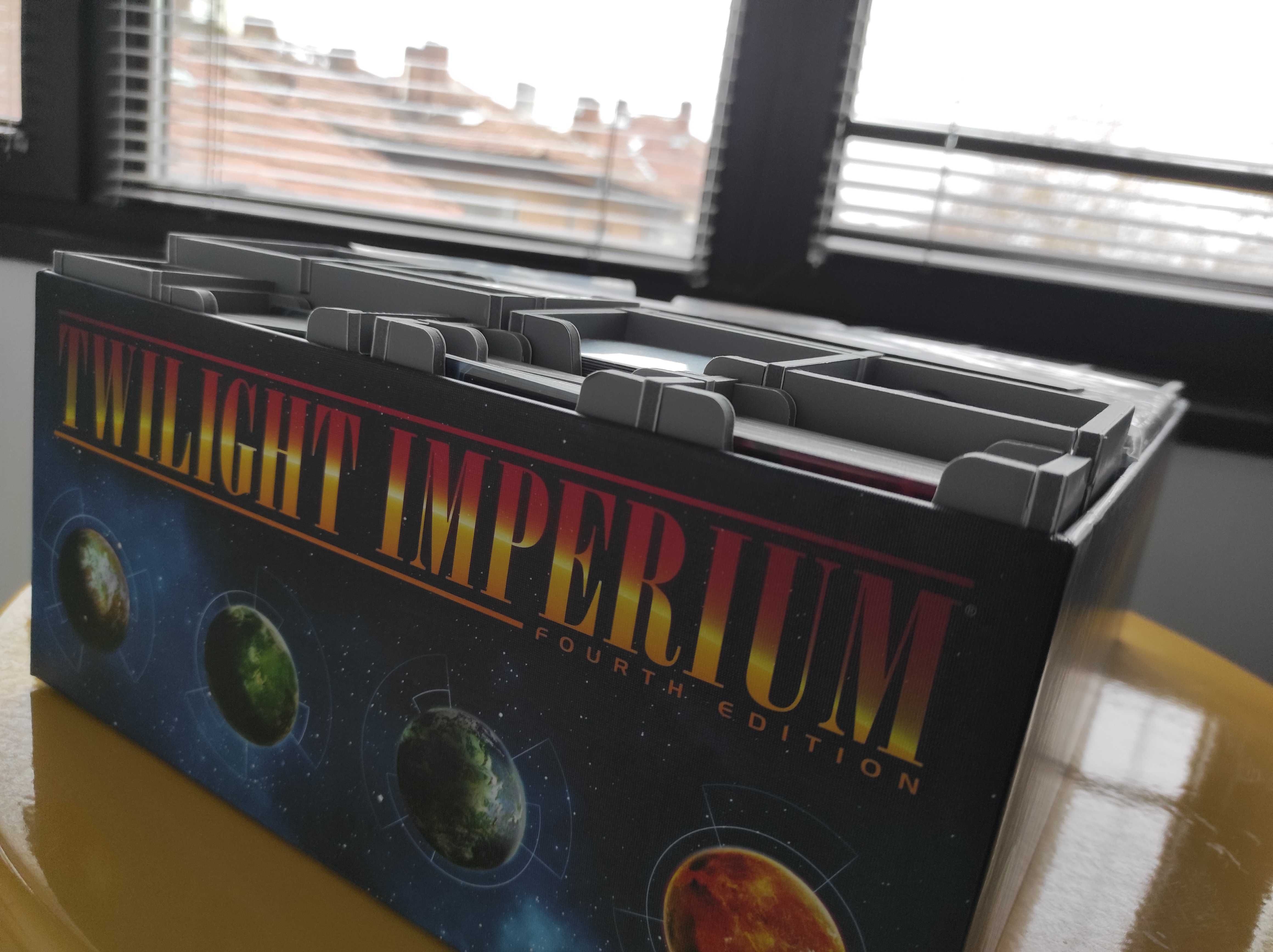 Органайзер Folded Space за Twilight Imperium