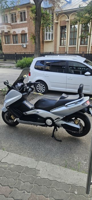 Maxi scuter Yamaha Tmax500