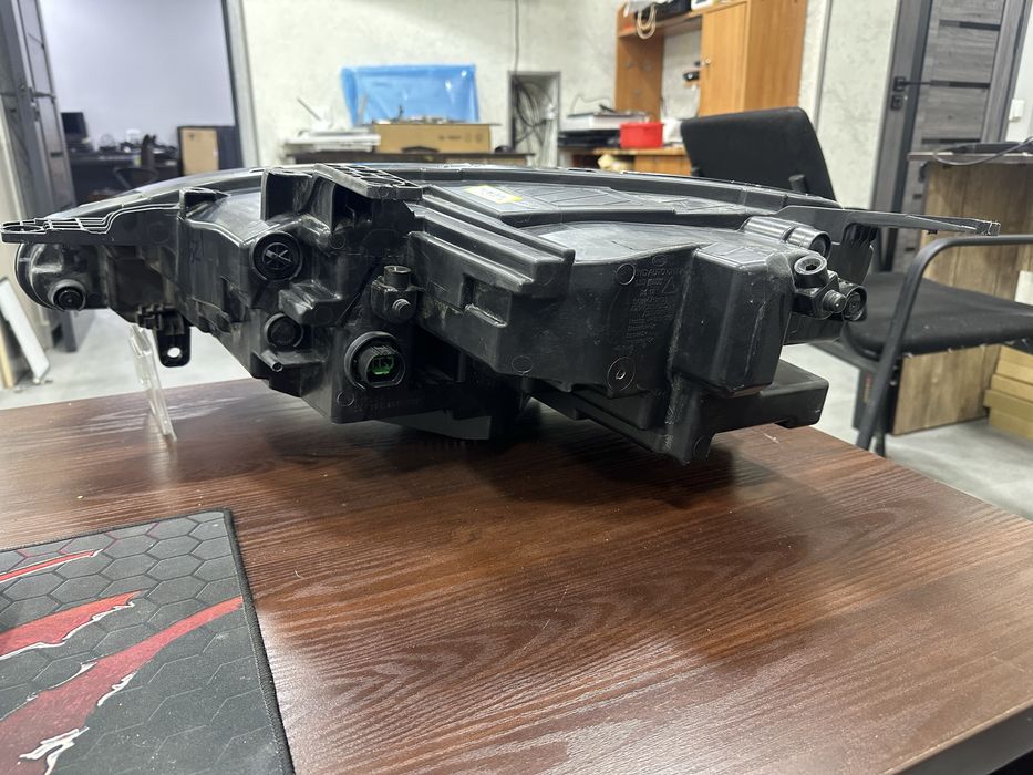 BYD Song plus champion gibrid передняя правая фара