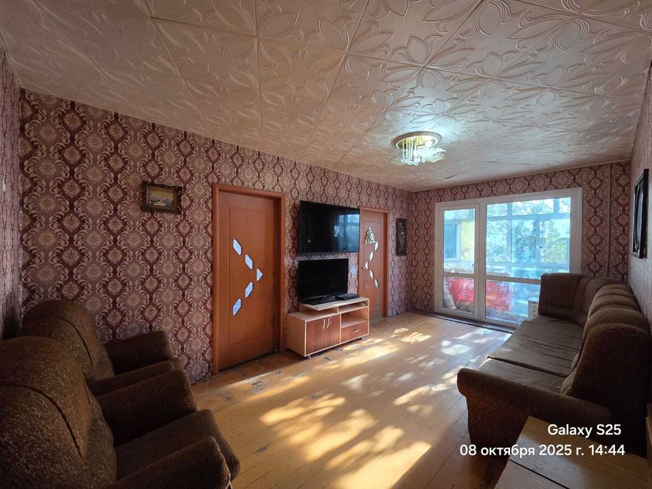 4-х комн квартира  в центре на 6-ом мкр-не!