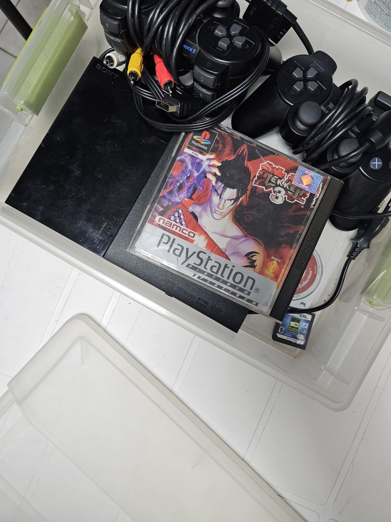 Playstation 2 с една игра