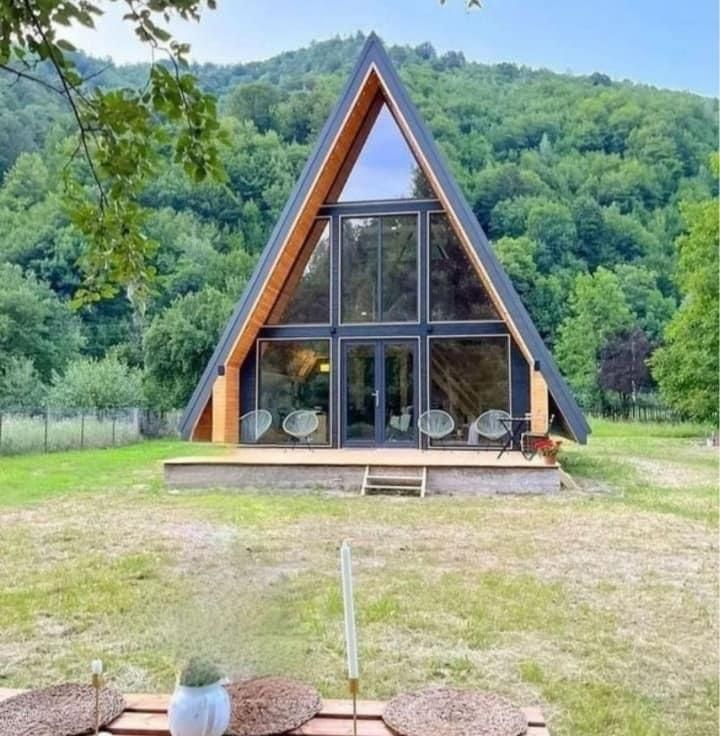 Cabane din lemn masiv diferite dimensiuni