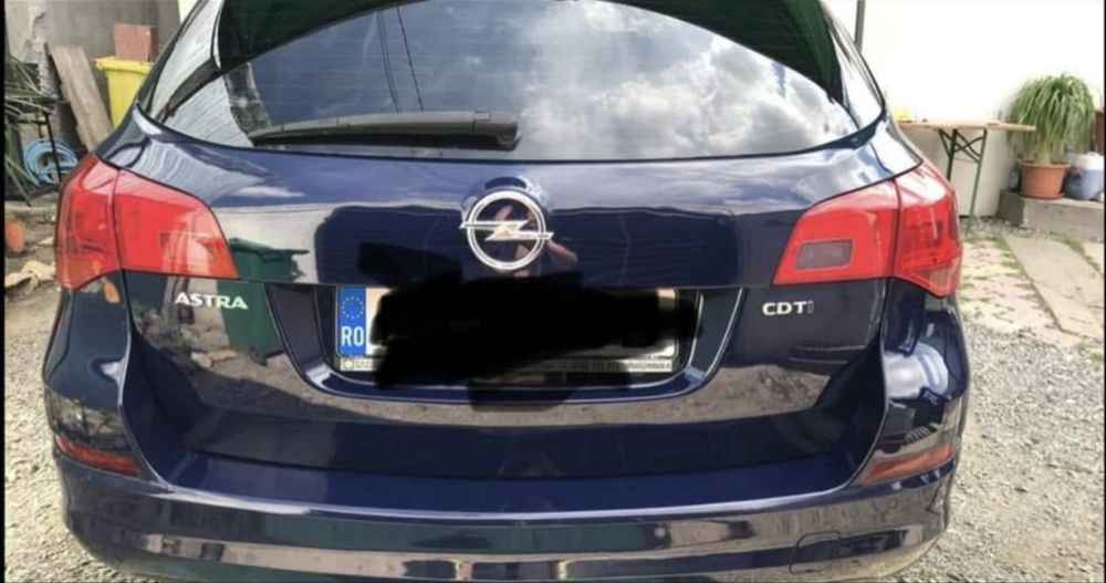 Vand opel astra j sport turnier