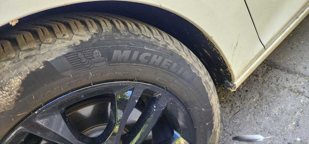 Продается своя Малибу 2 2.4л Malibu 2 2.4l avtomobili sotiladi