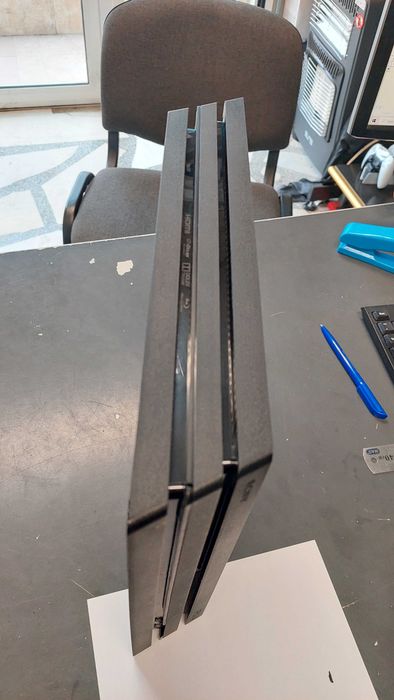 Конзола Playstation 4pro 1tb