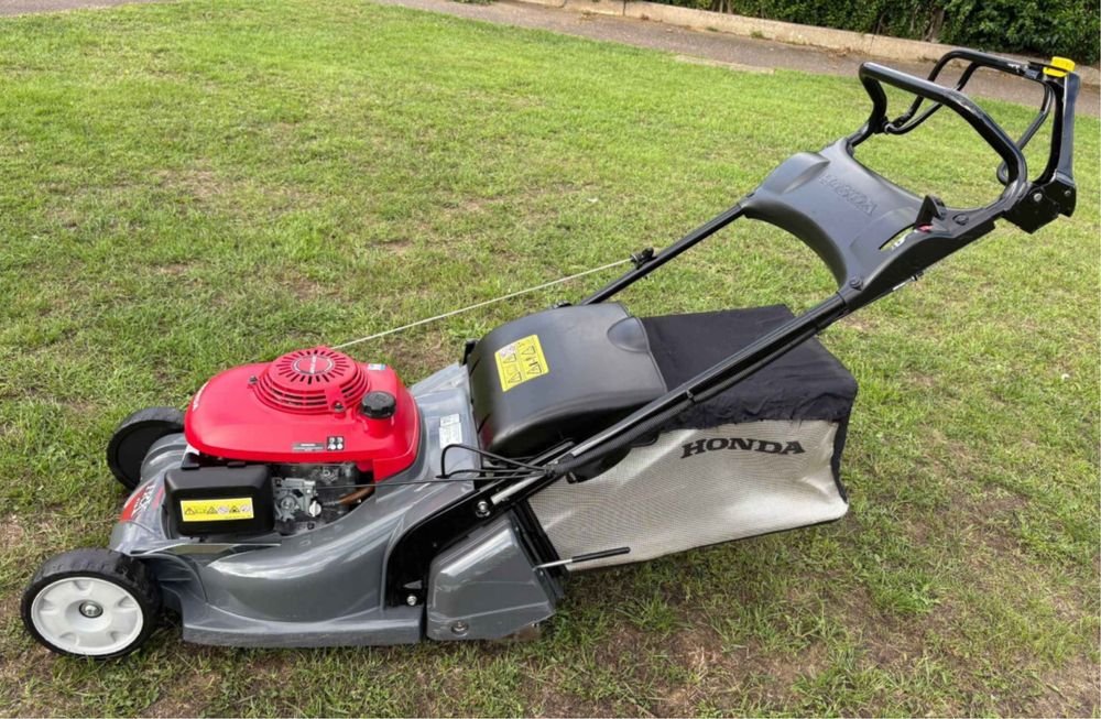Косачка Honda HRX476