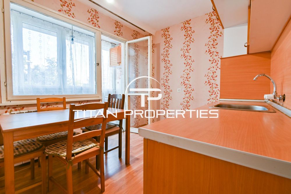 Дава се под наем Тристаен апартамент в София, Люлин 6 - 90 кв.м за 500 € - Снимка #2