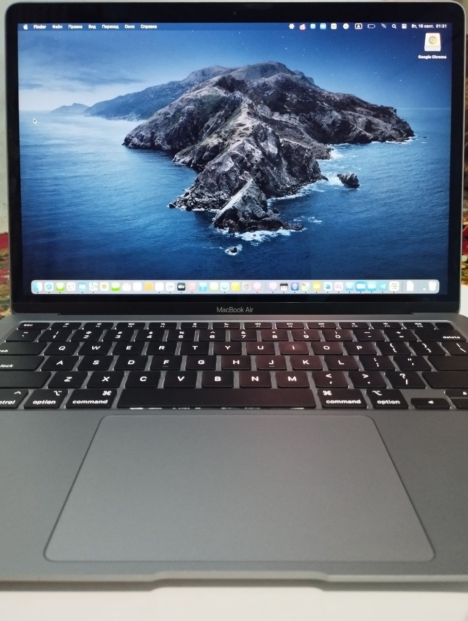 MacBook Air M1 kafolati bilan, srochna