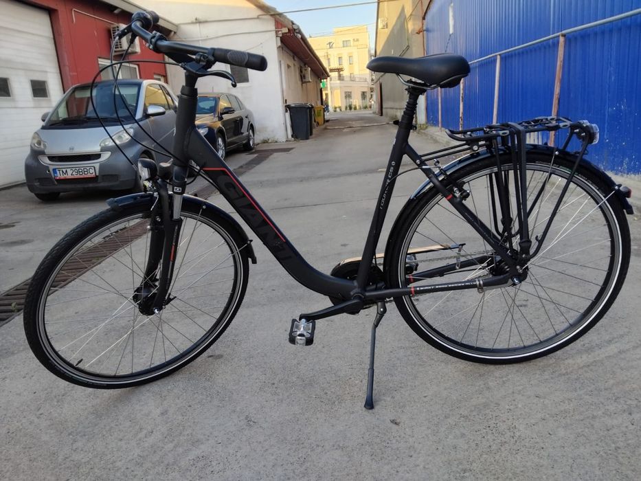 Vând bicicleta Giant din aluminiu