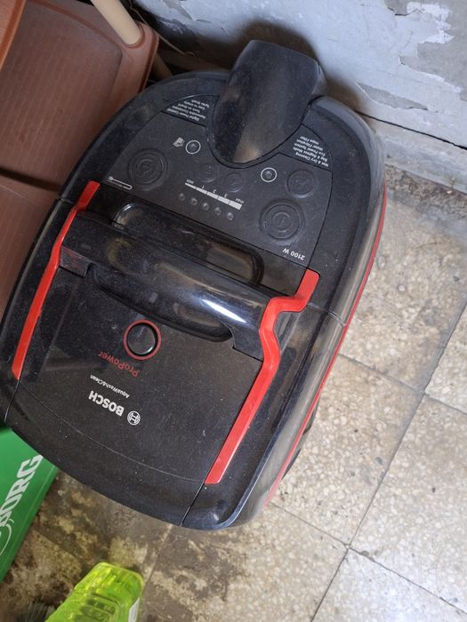 Прахосмукачка на Bosh