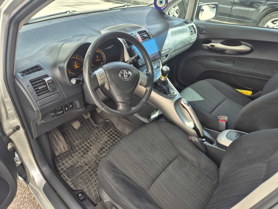 Toyota Auris 1.4D 90ps