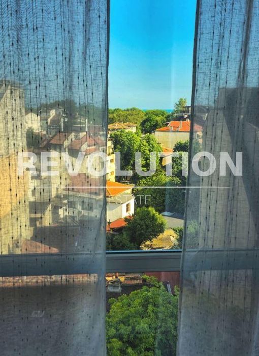 Дава се под наем Четиристаен апартамент в Варна, ВИНС - 110 кв.м за 1200 € - Снимка #9