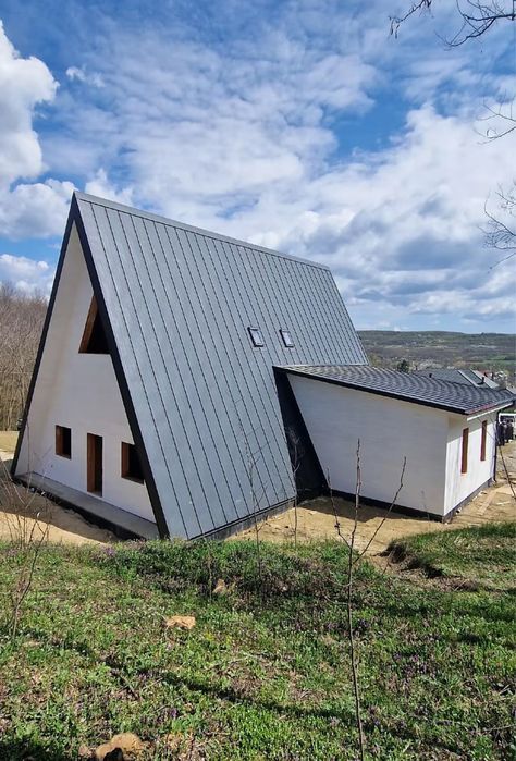 Cabane stil A Frame si case din structura de lemn, dimensiuni in funct