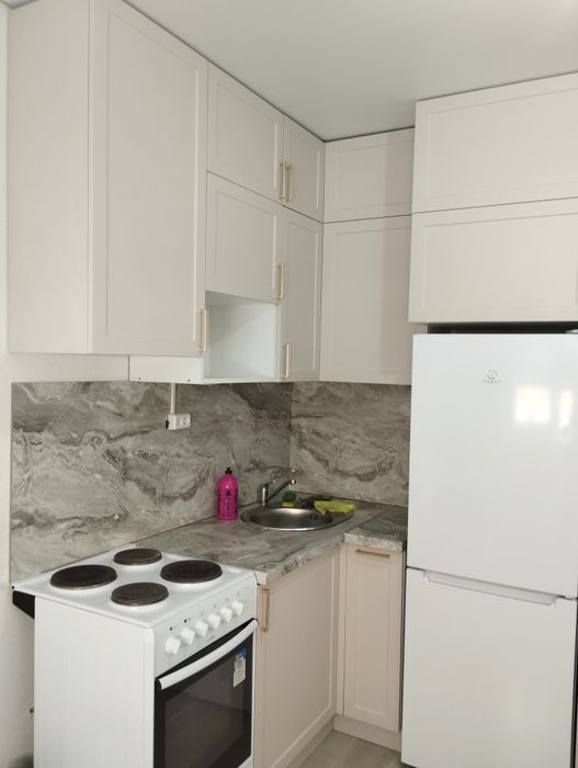 Электро-плита 4 комфорки