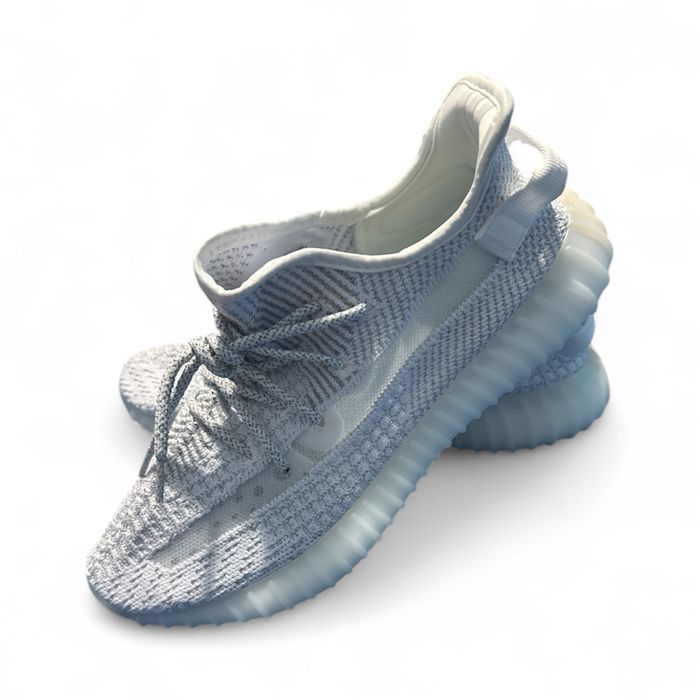 Yeezy Boost 350 Triple White